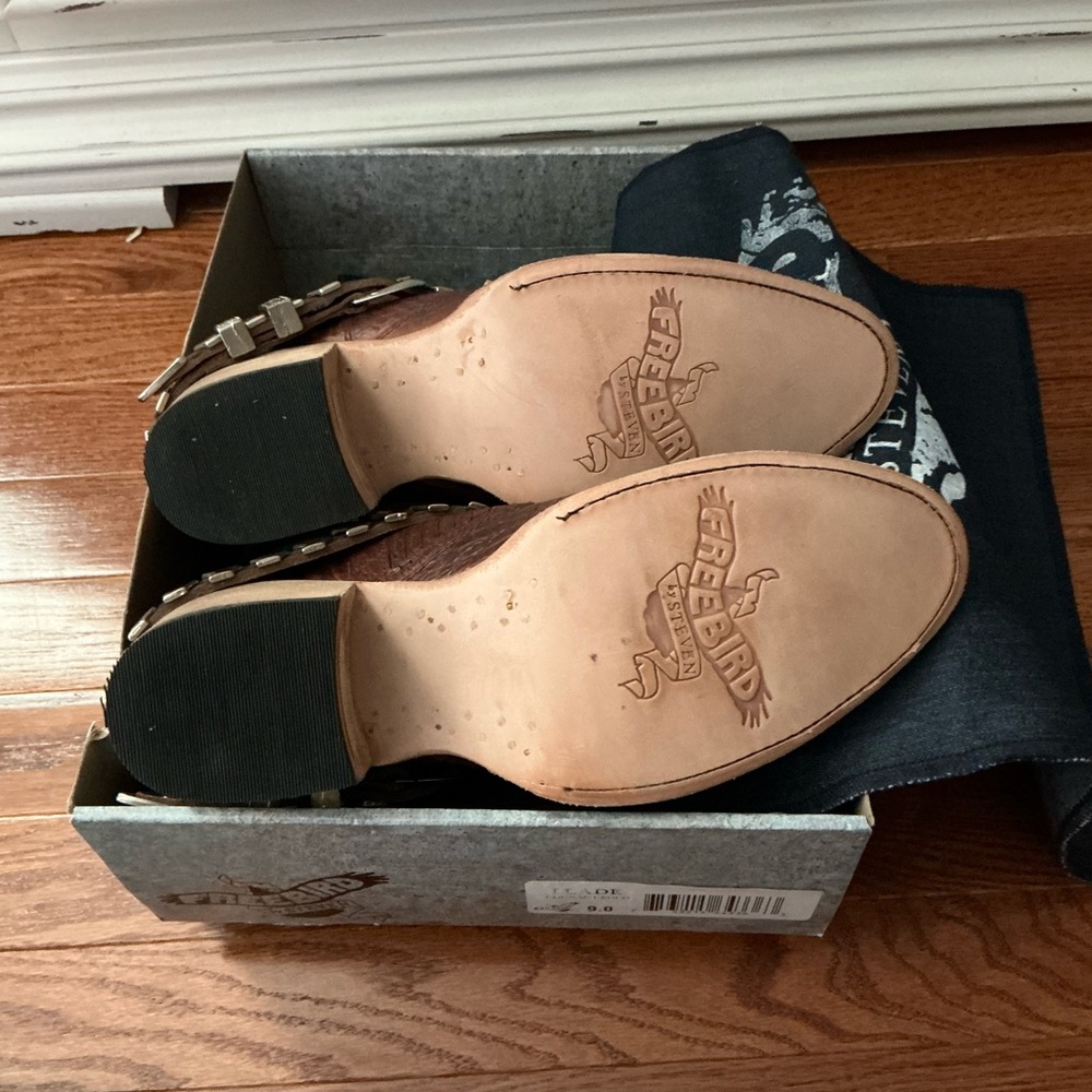NIB Freebird by Steven Cognac  Croc-Texture Blade Ankle Booties - Picture 3 of 5